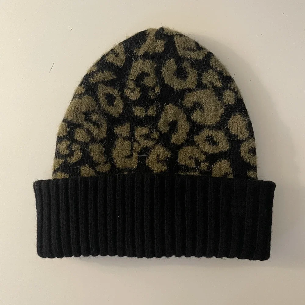 Sweaty Betty Alpaca Blend Leopard Animal Print Beanie Green‎ Black Chunky Knit